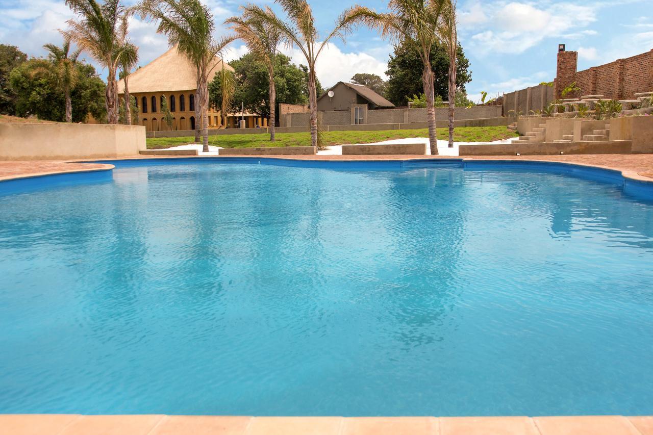 The Three Countries Estate Hotel Benoni Exterior photo
